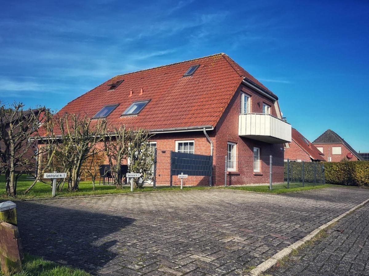 Nessmersiel, Renovierte Erdgeschosswohnung Mit Garten In Deichnaehe, Wallbox, Bettwaesche Inklusive Exterior photo